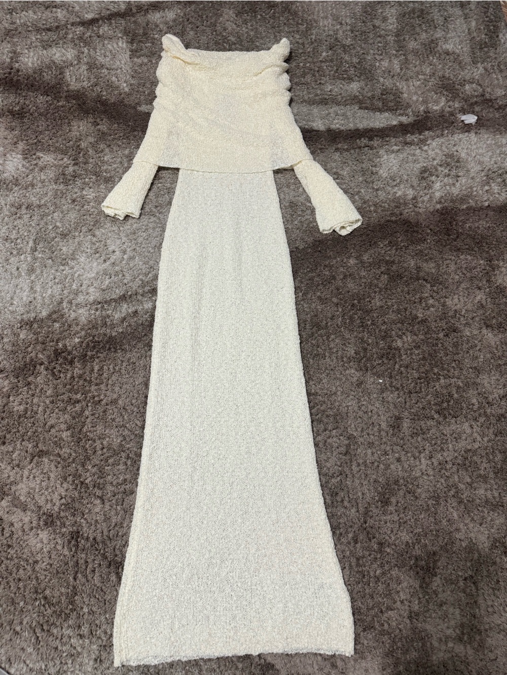 Meshki Marisol
Off Shoulder Boucle Maxi Dress - Ivory